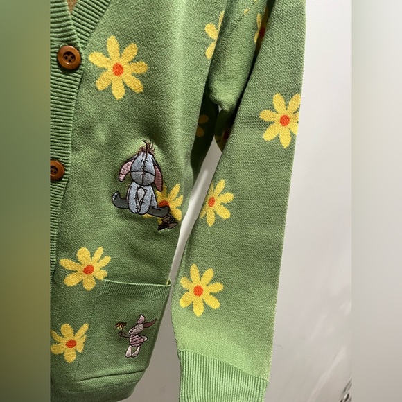 Disney Winnie the Pooh N Friends Floral Women's Cardigan - Picture 5 of 10